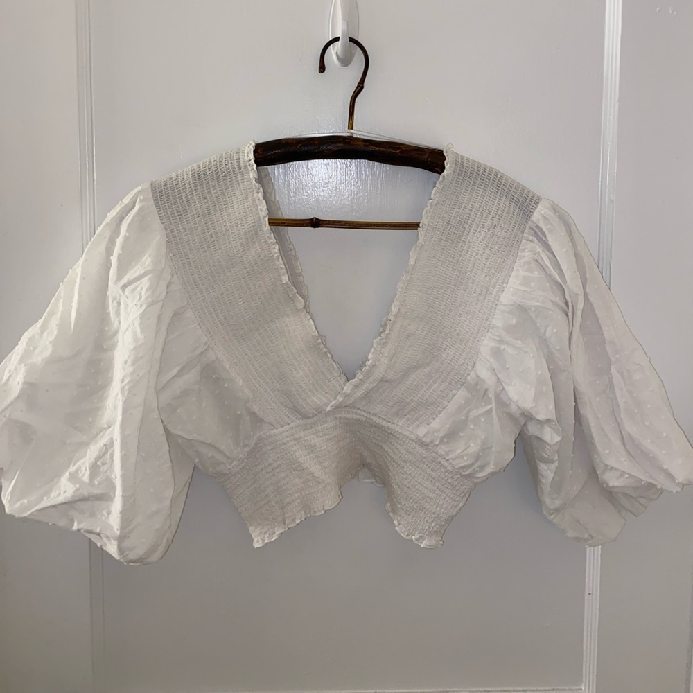 Gianni Bini white crop top
